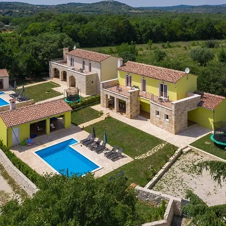 Countryside Diletta & Violetta Villa Brajkovići
